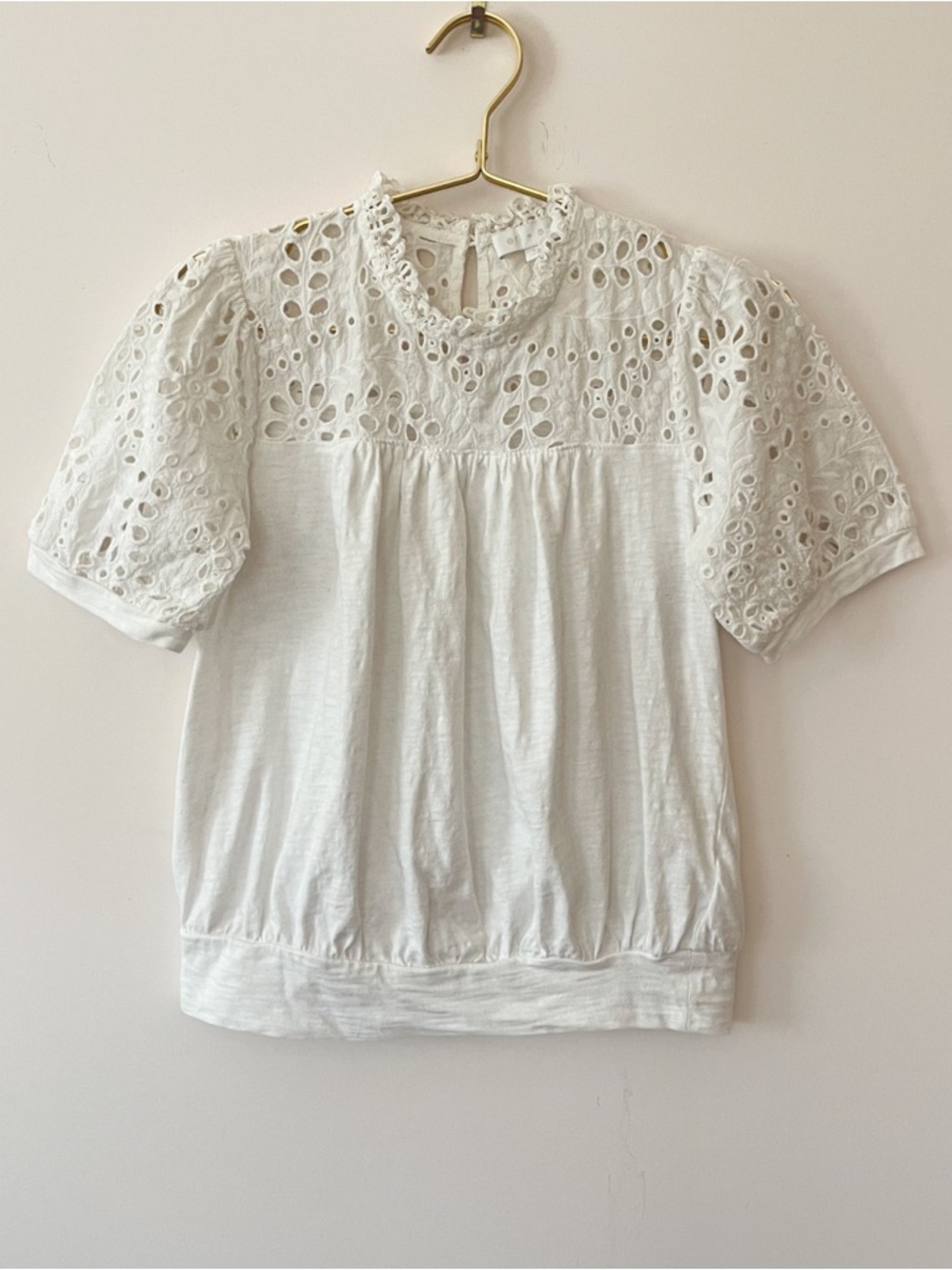 ANTHROPOLOGIE ERI + ALI EUC White Eyelet Puff Sleeve Feminine Blouse